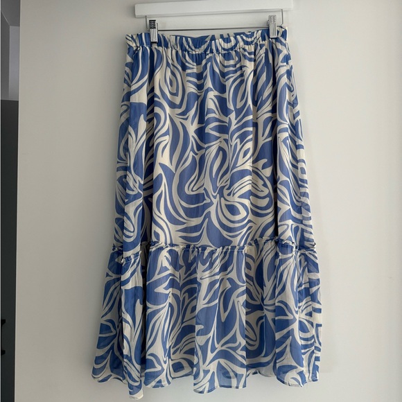 1. State A-Line Crop Top & Midi Skirt Tiered Elastic Waist Set - Picture 5 of 7